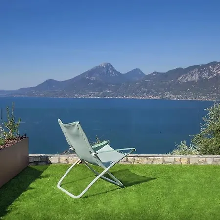Apartamento Divina22 - Prima Con Piscina E Vista Castelletto Di Brenzone